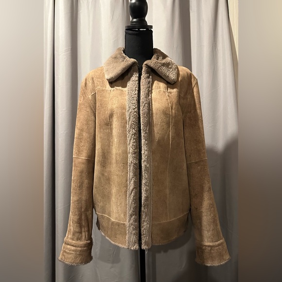 Cashew Reversible women’s shearling. Size S. - Picture 10 of 11